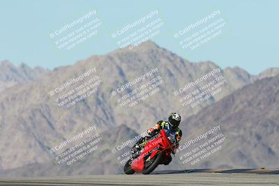 media/Dec-01-2025-Moto Forza (Mon) [[2daa91e15f]]/2-Intermediate Group/Session 4 Turn 9/